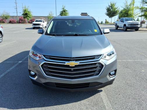 Satin Steel Metallic 2020 Chevrolet Traverse LT Cloth