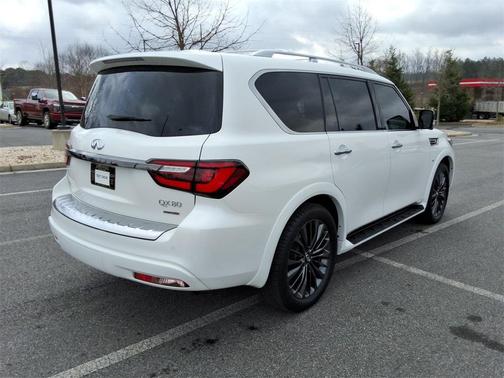 2020 INFINITI QX80 Luxe