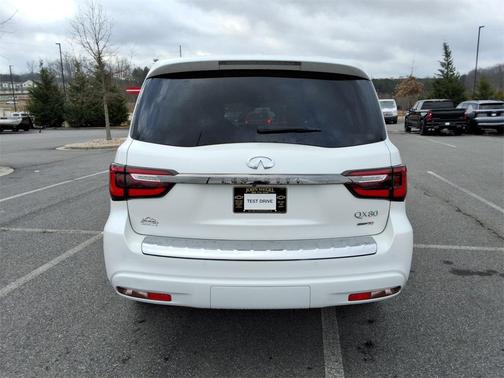 2020 INFINITI QX80 Luxe