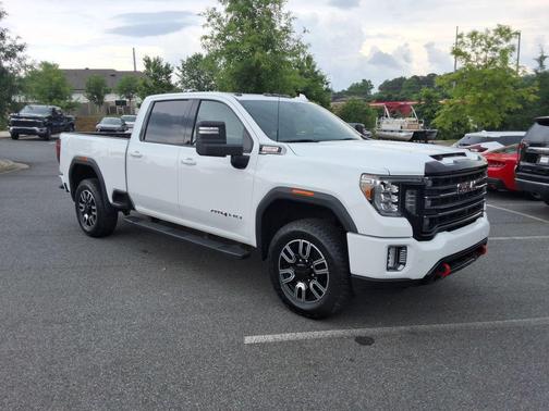 Summit White 2020 GMC Sierra 2500 AT4