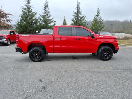 2022 Chevrolet Silverado 1500 Custom Trail Boss