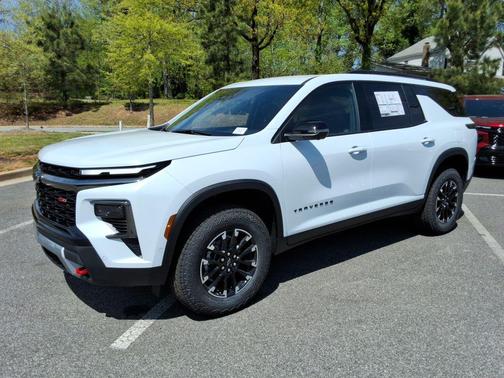 Polar White Tricoat 2026 Chevrolet Traverse Z71