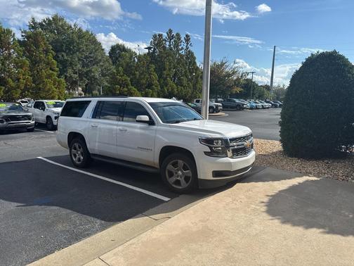 2019 Chevrolet Suburban LT