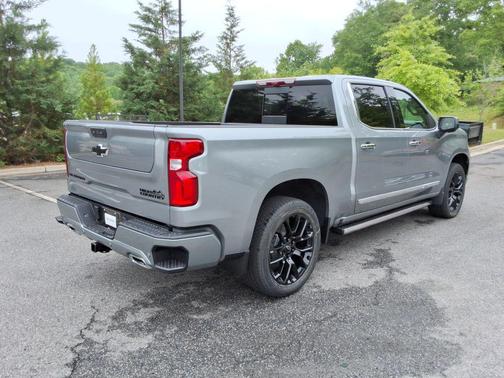 Sterling Gray Metallic 2026 Chevrolet Silverado 1500 High Country