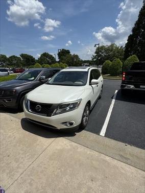 2015 Nissan Pathfinder Platinum