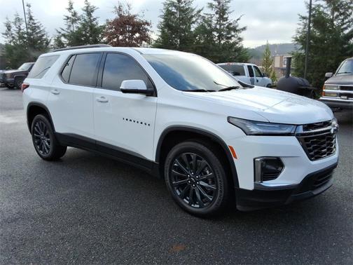 2023 Chevrolet Traverse RS