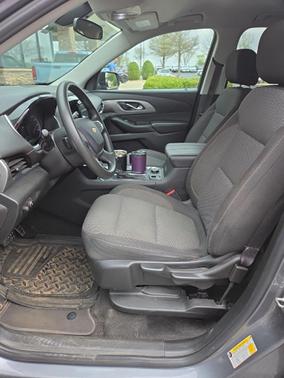 Satin Steel Metallic 2019 Chevrolet Traverse LS