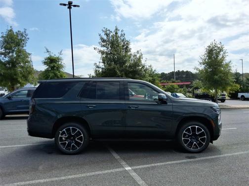 2025 Chevrolet Tahoe RST