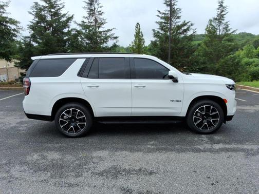 Summit White 2024 Chevrolet Tahoe 4WD RST