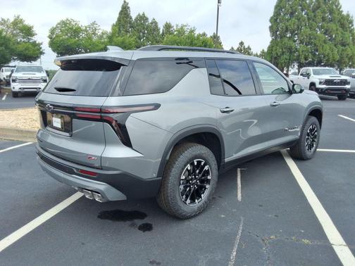 Sterling Gray Metallic 2026 Chevrolet Traverse AWD Z71