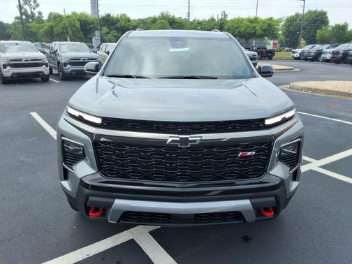Sterling Gray Metallic 2026 Chevrolet Traverse AWD Z71