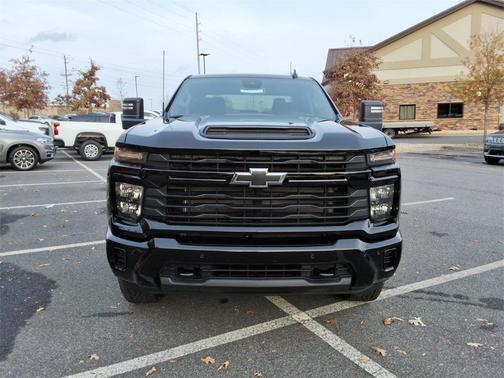 2026 Chevrolet Silverado 2500 Custom