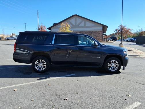 2019 Chevrolet Suburban LT