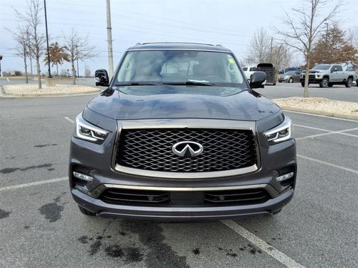 2022 INFINITI QX80 Premium Select