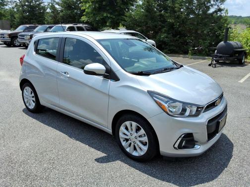 Silver Ice Metallic 2017 Chevrolet Spark 2LT