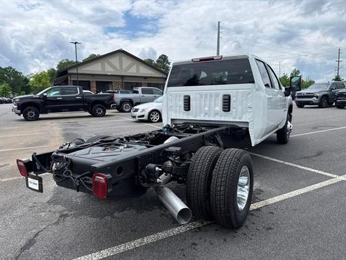 2025 Chevrolet Silverado 3500 LT