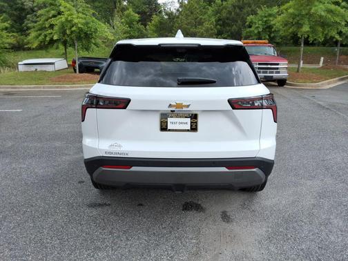 Summit White 2026 Chevrolet Equinox 1LT