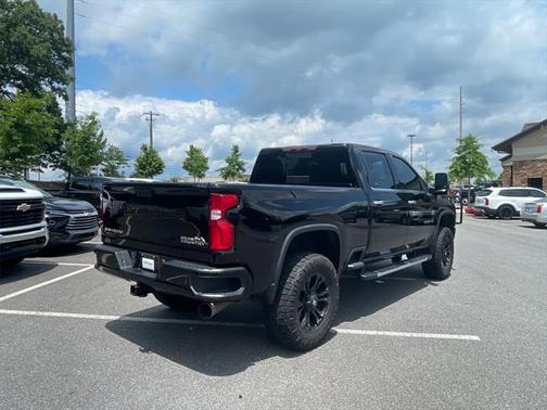 2022 Chevrolet Silverado 2500 High Country