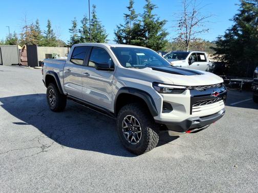 White Sands 2026 Chevrolet Colorado ZR2
