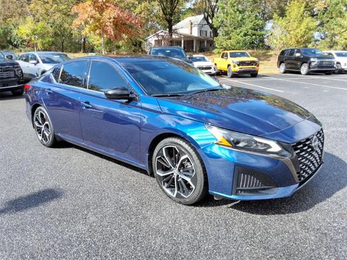 2023 Nissan Altima 2.5 SR