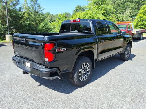 Black 2026 Chevrolet Colorado Z71