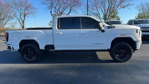 2024 GMC Sierra 2500 AT4