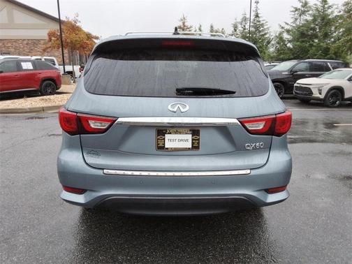 2016 INFINITI QX60 Base