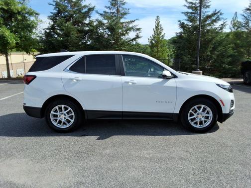 Summit White 2024 Chevrolet Equinox 1LT