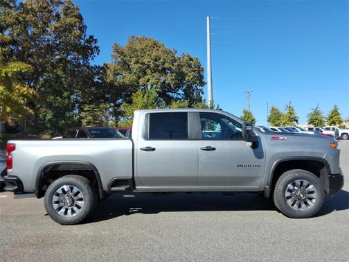 2026 Chevrolet Silverado 2500 Custom
