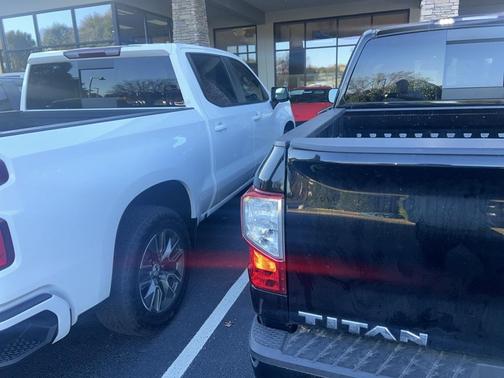 2021 Nissan Titan SV