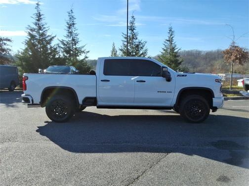 2024 Chevrolet Silverado 2500 LTZ