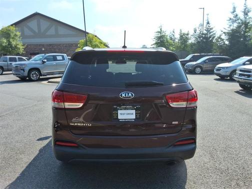 2017 Kia Sorento LX