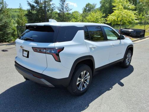 Summit White 2026 Chevrolet Equinox 1LT