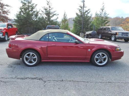 2004 Ford Mustang GT