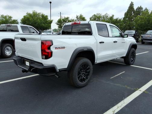 Summit White 2026 Chevrolet Colorado Trail Boss