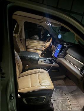 Ivory White Tri-Coat Pearlcoat 2020 RAM 1500 Limited