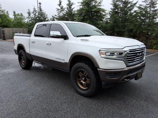 Ivory White Tri-Coat Pearlcoat 2020 RAM 1500 Longhorn