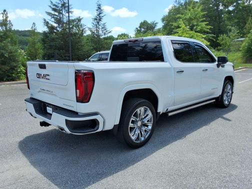 White Frost Tricoat 2024 GMC Sierra 1500 Denali