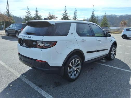 2022 Land Rover Discovery Sport SE