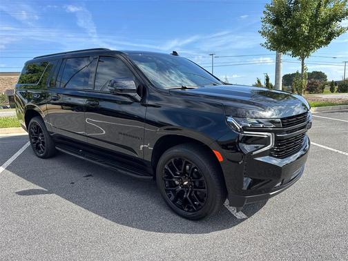 2024 Chevrolet Suburban RST