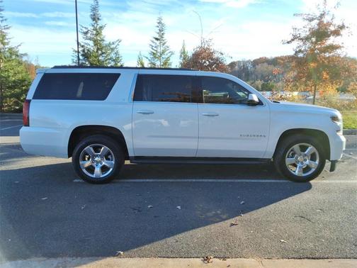 2017 Chevrolet Suburban LT