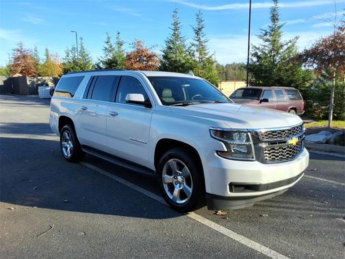 2017 Chevrolet Suburban LT