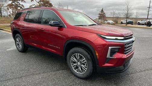 2025 Chevrolet Traverse LT