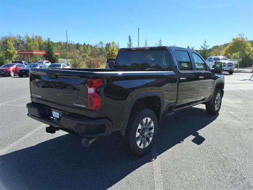 2026 Chevrolet Silverado 2500 Custom