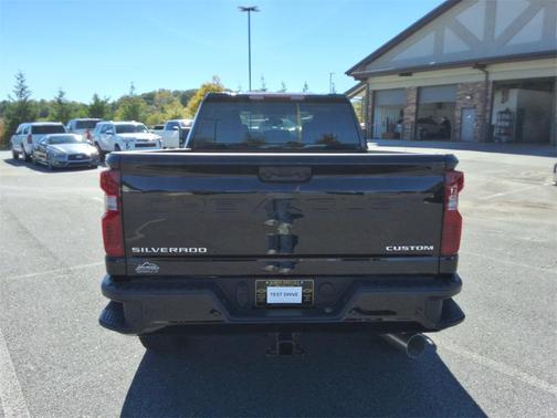 2026 Chevrolet Silverado 2500 Custom