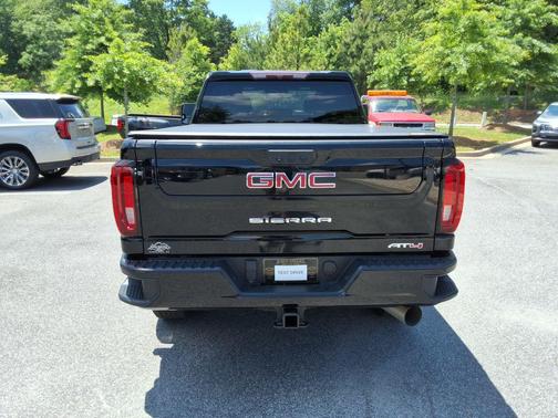 Onyx Black 2023 GMC Sierra 2500 AT4