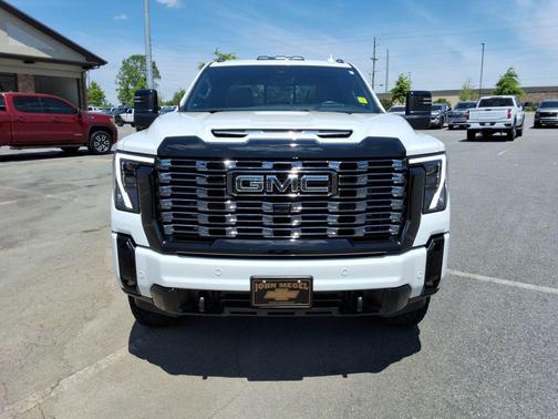 White Frost Tricoat 2025 GMC Sierra 2500 Denali Ultimate