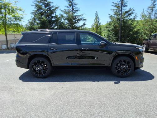 Mosaic Black Metallic 2026 Chevrolet Traverse RS