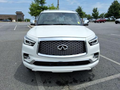 Moonstone White 2022 INFINITI QX80 SENSORY