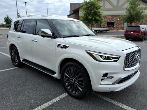 Moonstone White 2022 INFINITI QX80 SENSORY